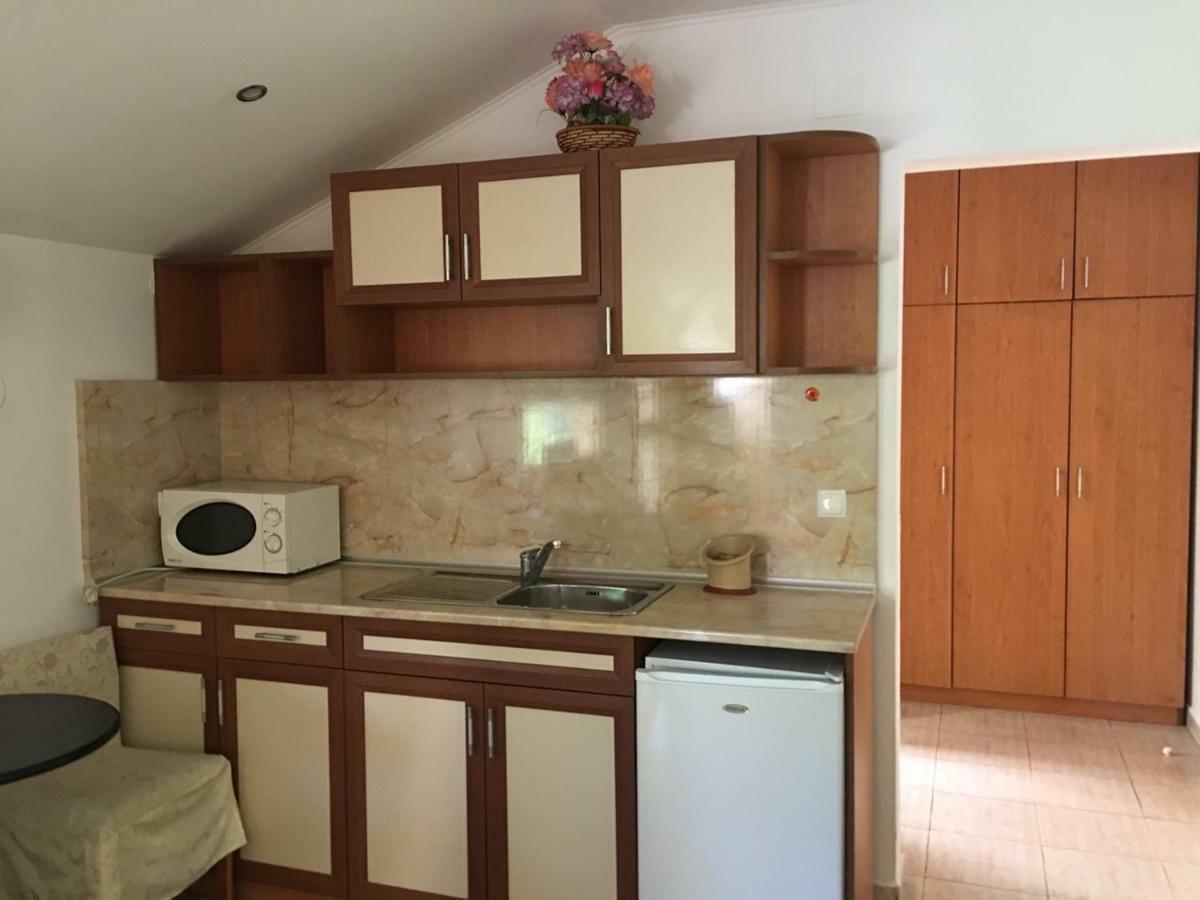 Трите Щерки Tryavna Esterno foto
